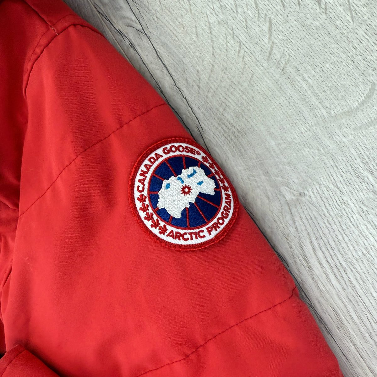 Canada Goose Men’s Red Wyndham Jacket - Medium Fusion
