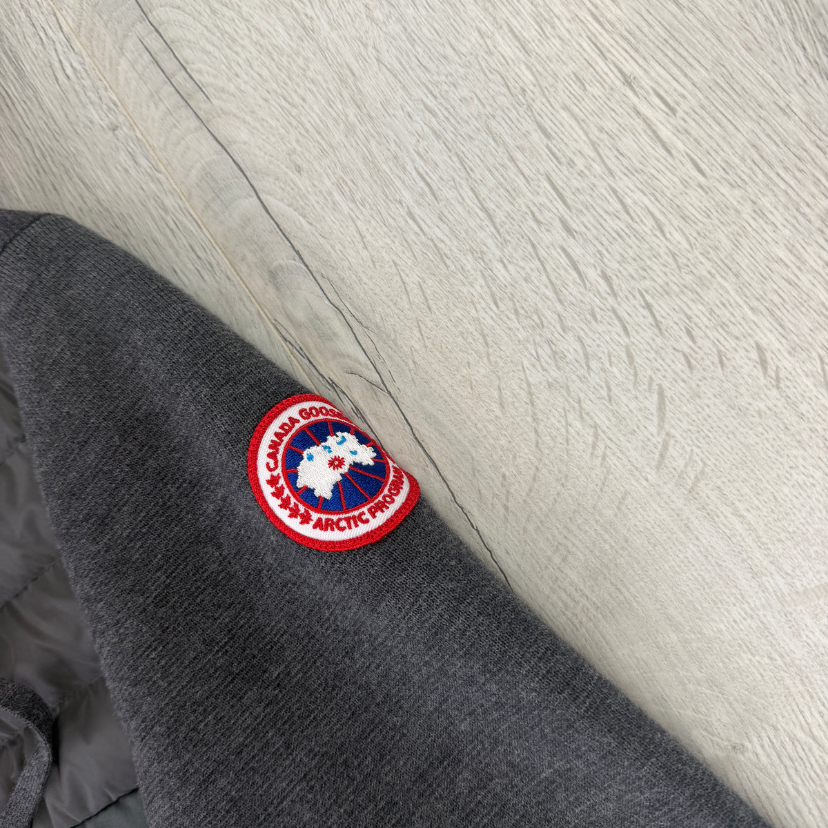 Canada Goose Men’s Grey 1/4 Zip Cardigan - Medium
