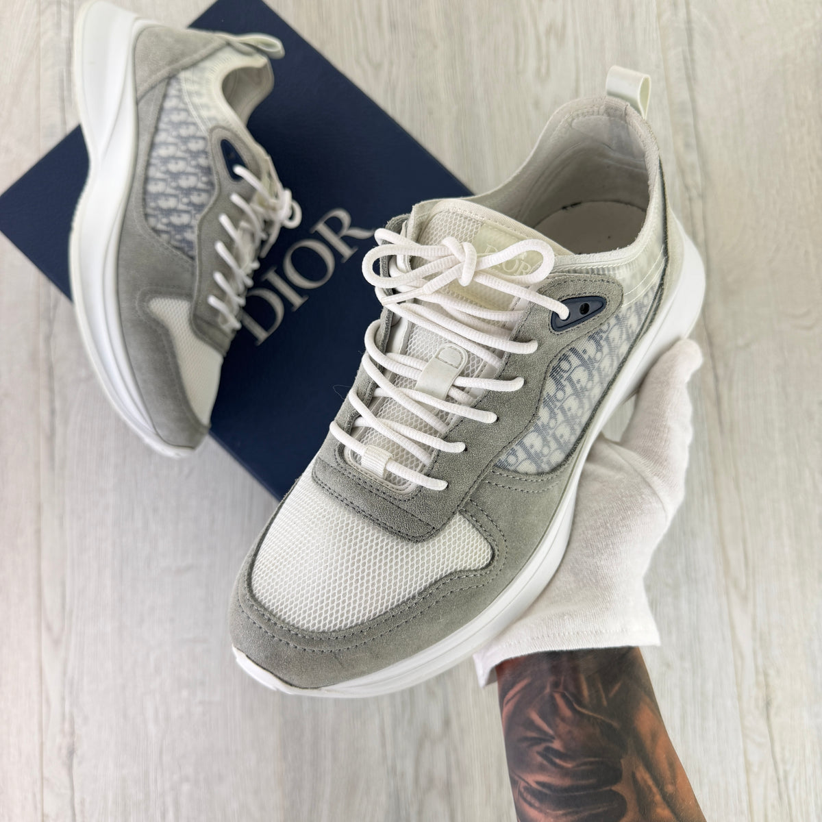 Dior B25 Men’s Grey & White Runner Trainers - 42 (Fit Uk 8)
