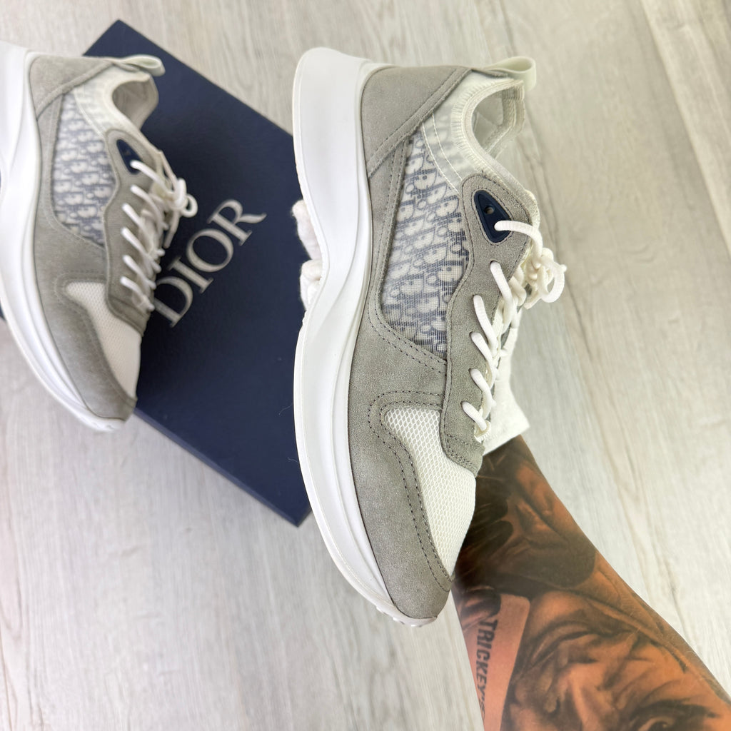 Dior B25 Men’s Grey & White Runner Trainers - 42 (Fit Uk 8)