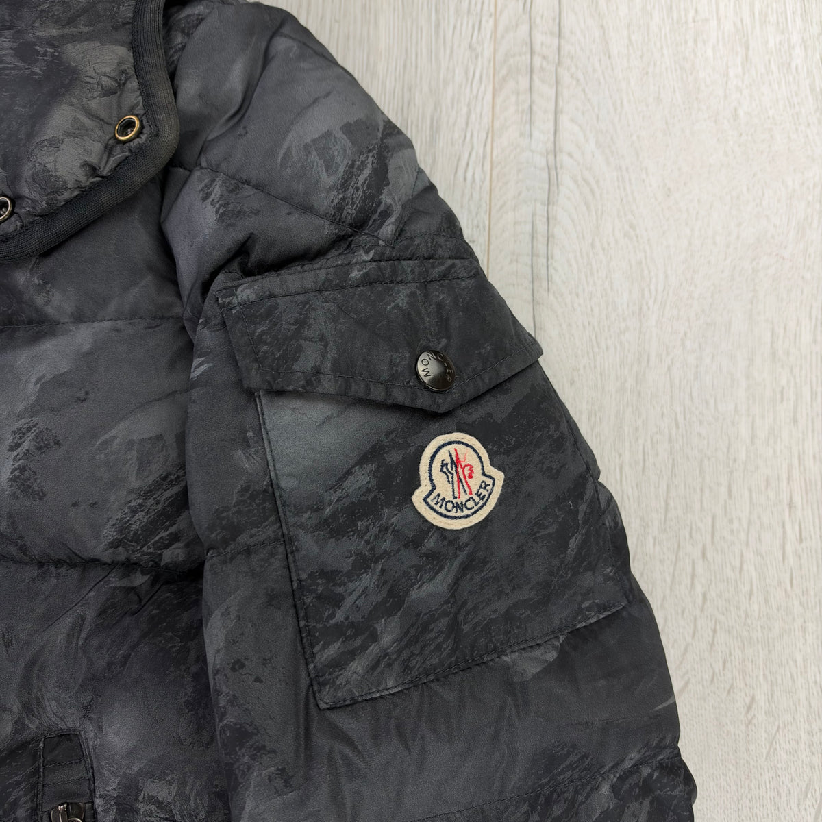 Moncler Hymalay Giubbotto Camo Down Puffer Jacket - Size 1
