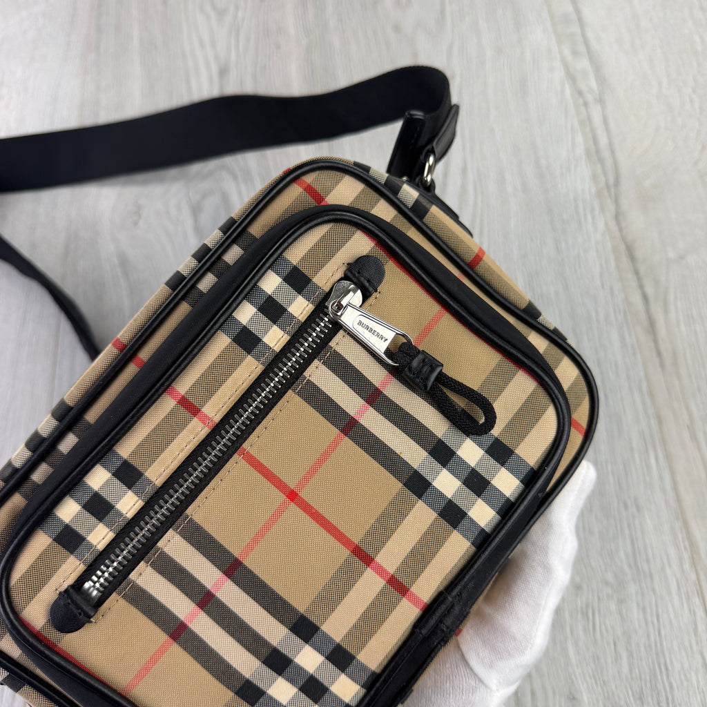 Burberry Men’s Classic Messenger Bag
