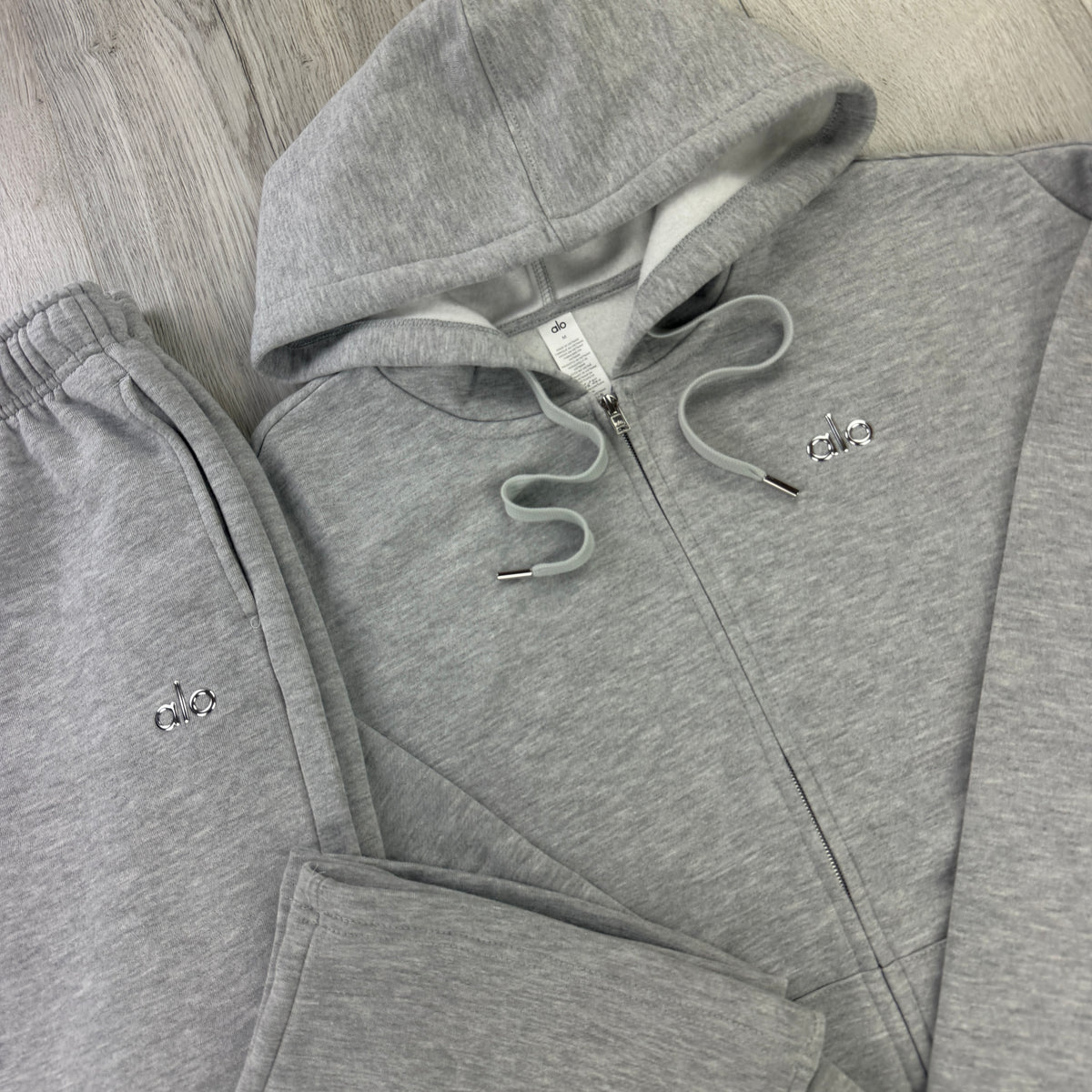 Alo Men’s Grey Zip Up Hoodie & Straight Bottoms Tracksuit
