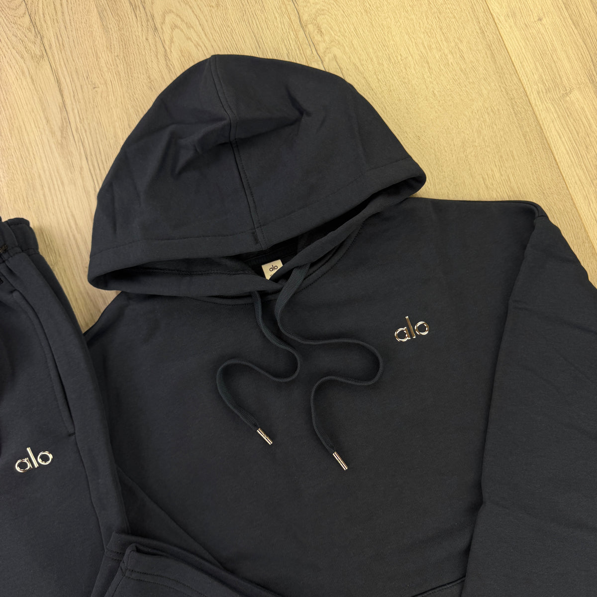 Alo Men’s Navy Hoodie  & Straight Bottoms Tracksuit