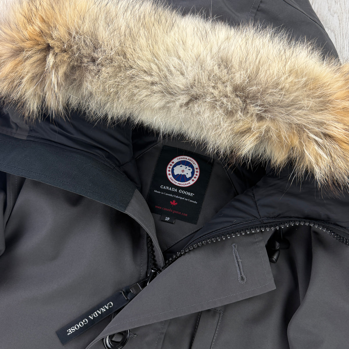 Canada Goose Chateau Men’s Graphite Parker Jacket - Small