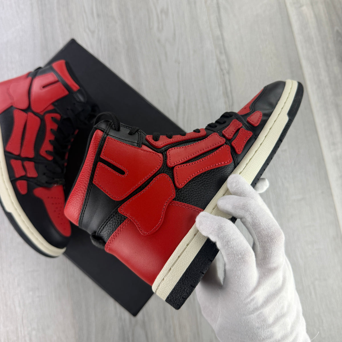 Amiri Men’s Black & Red High Top Bone Runners - Uk 8