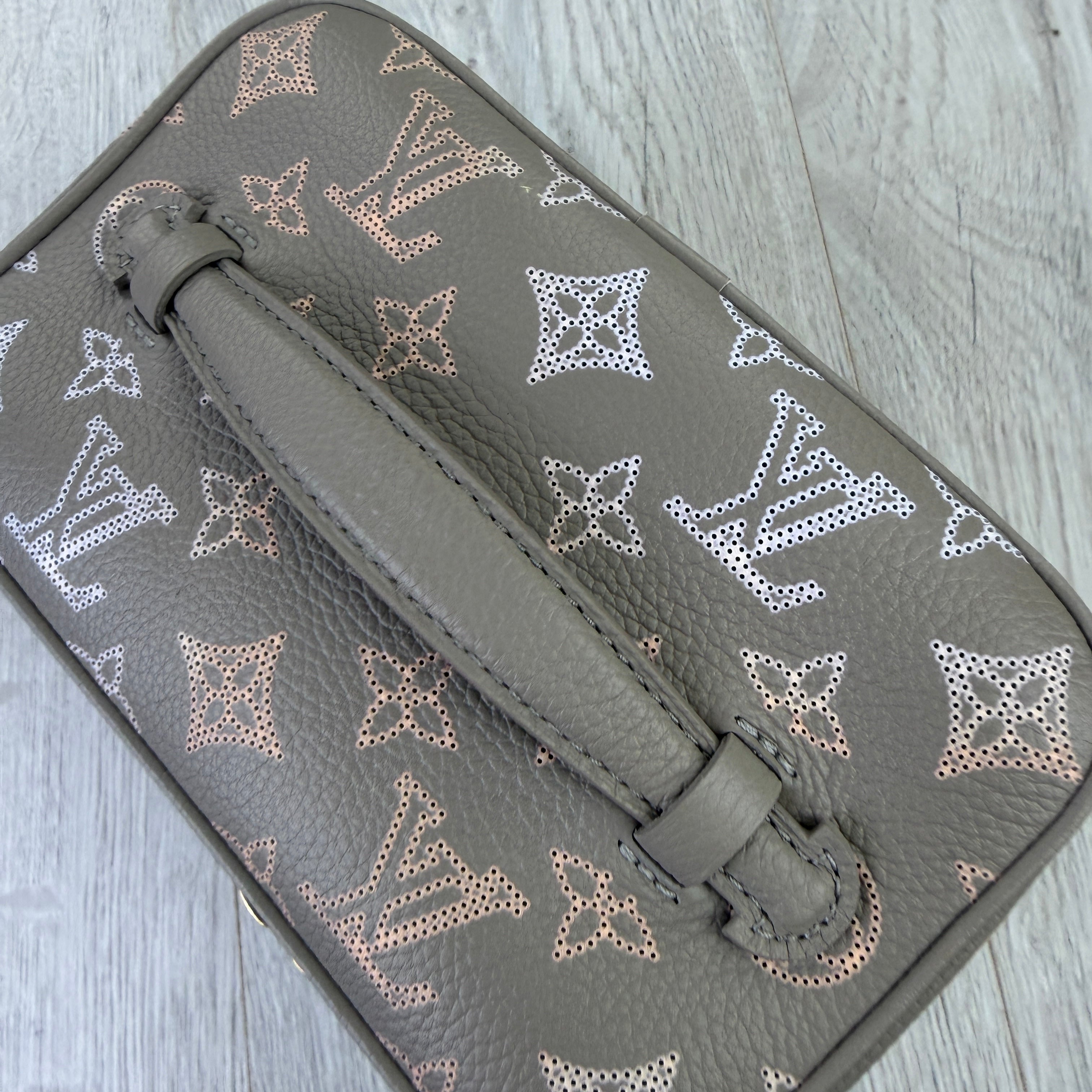 Louis Vuitton Women’s Nice Mini Toiletry Pouch