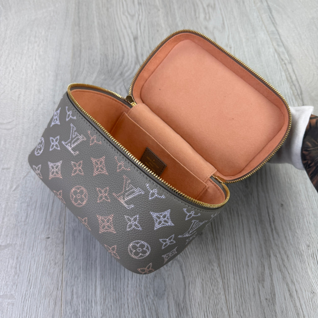 Louis Vuitton Women’s Nice Mini Toiletry Pouch