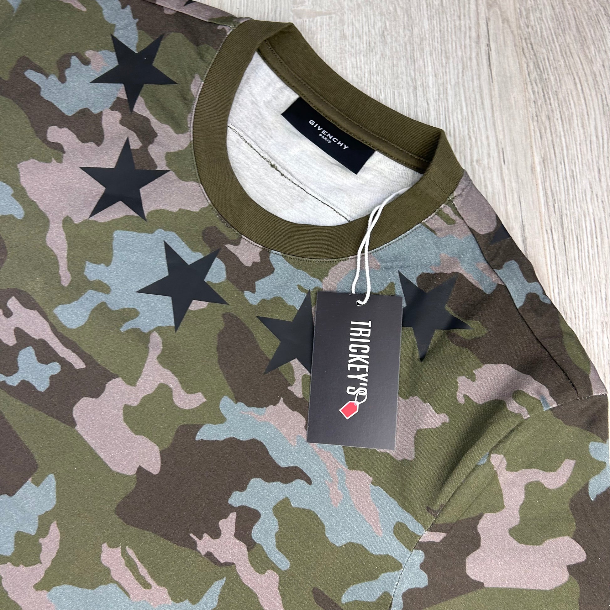 Givenchy camo t shirt hot sale