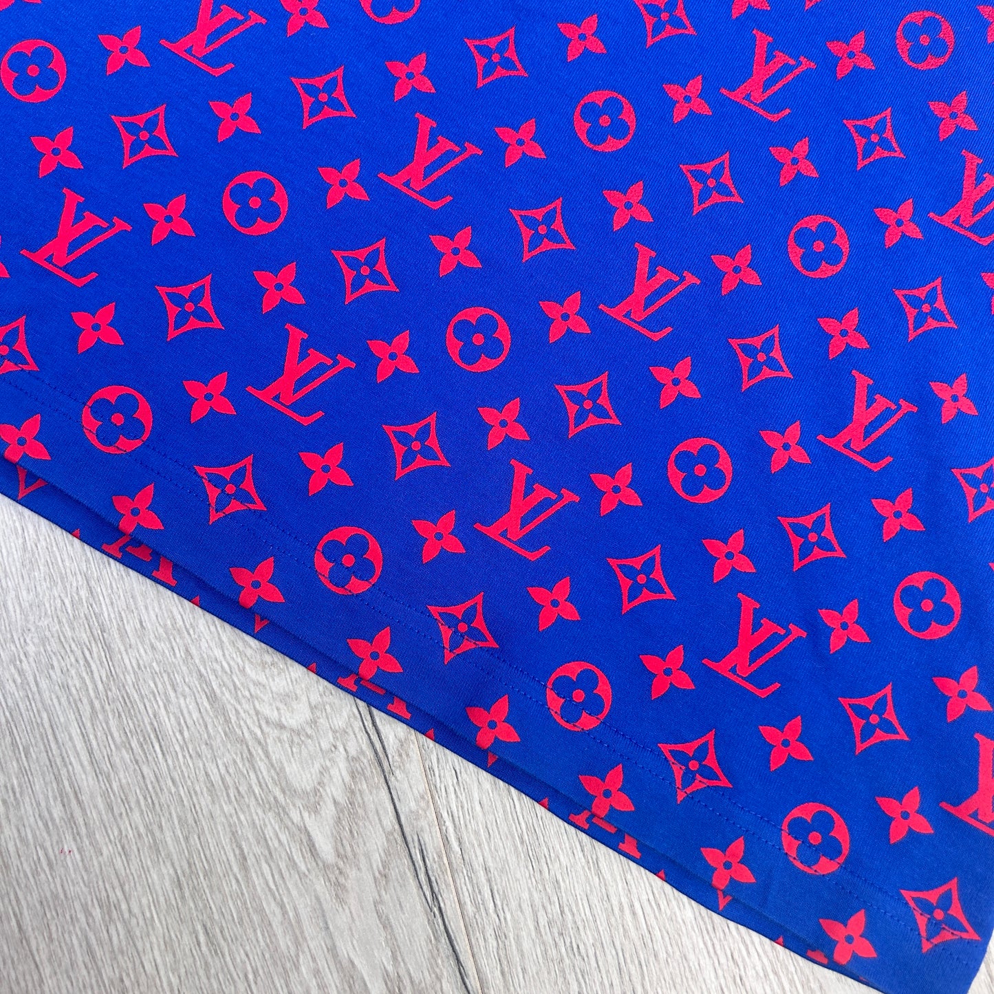 Louis Vuitton Men’s Blue & Red Gradient T-shirt - Large