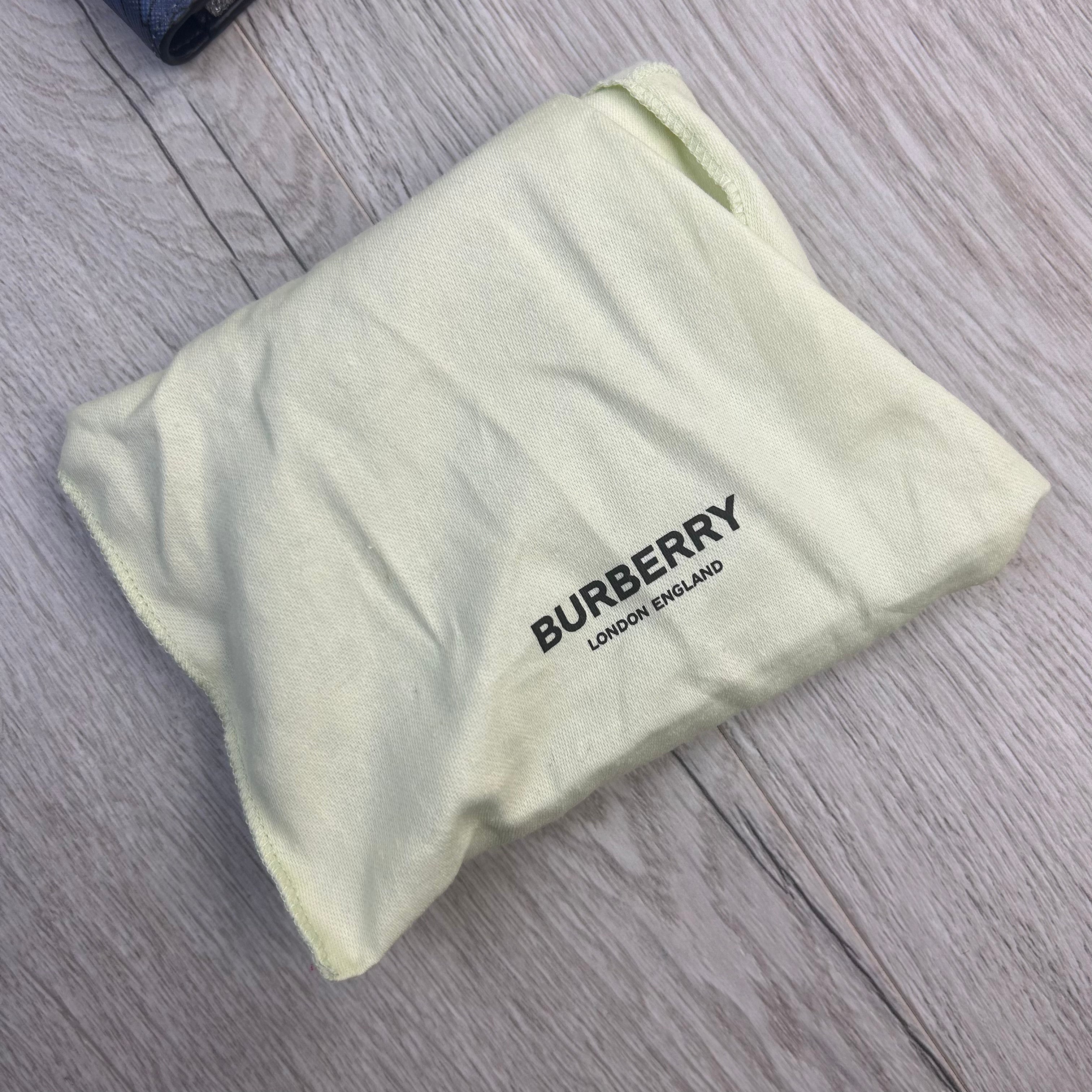 Burberry Men’s Gray Check Bifold Wallet