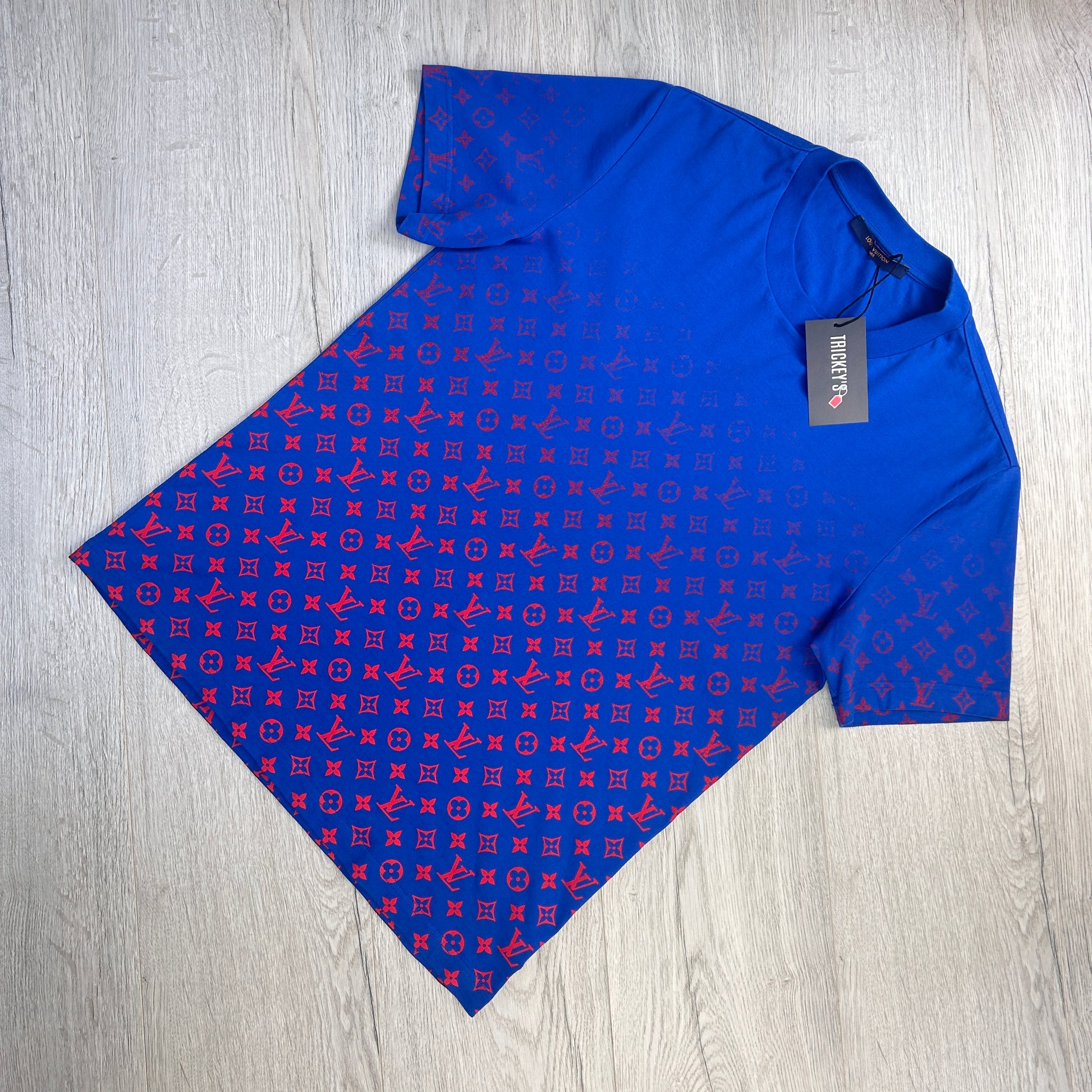 Louis Vuitton Men's Blue & Red Gradient T-shirt - Medium – Trickey