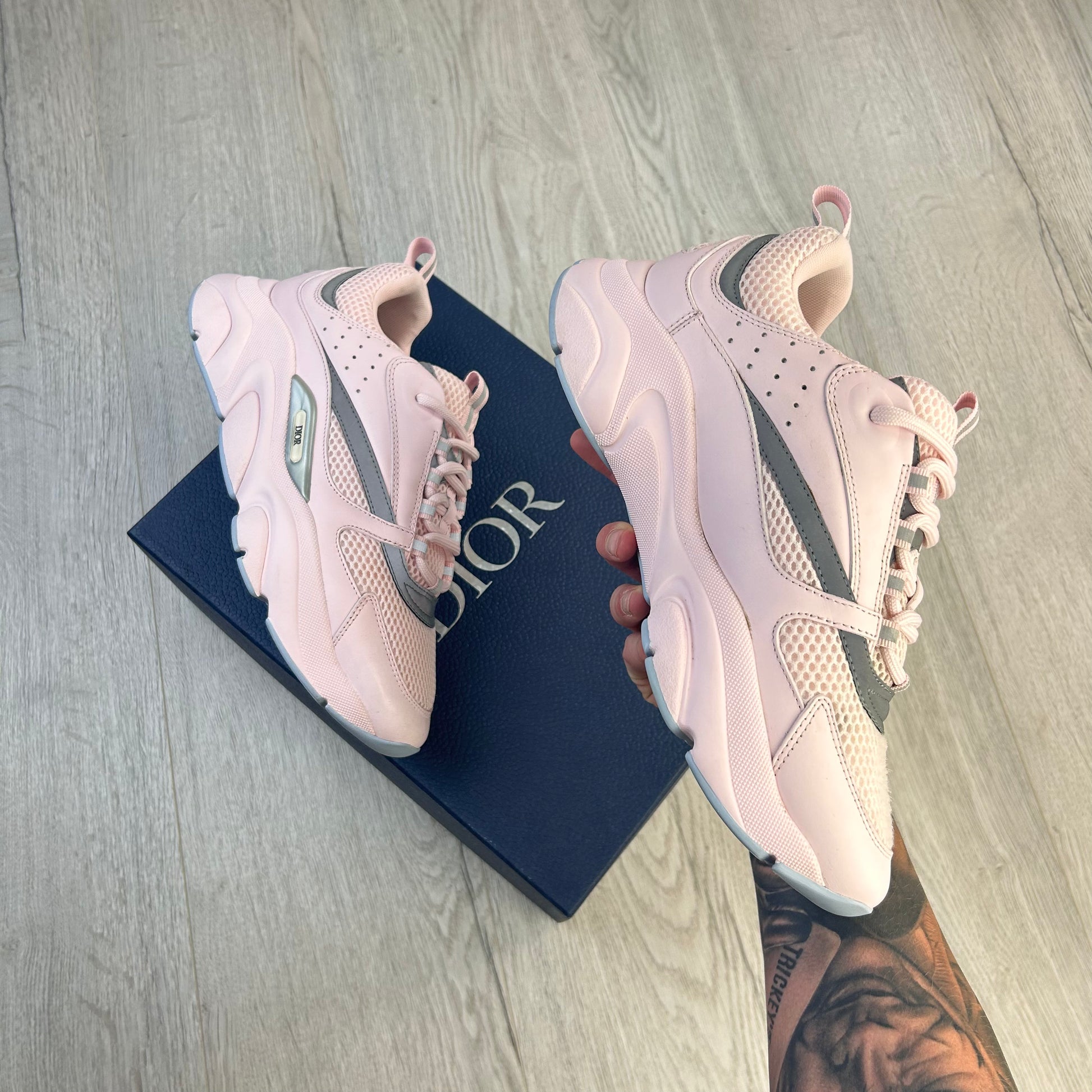 Dior runners pink online