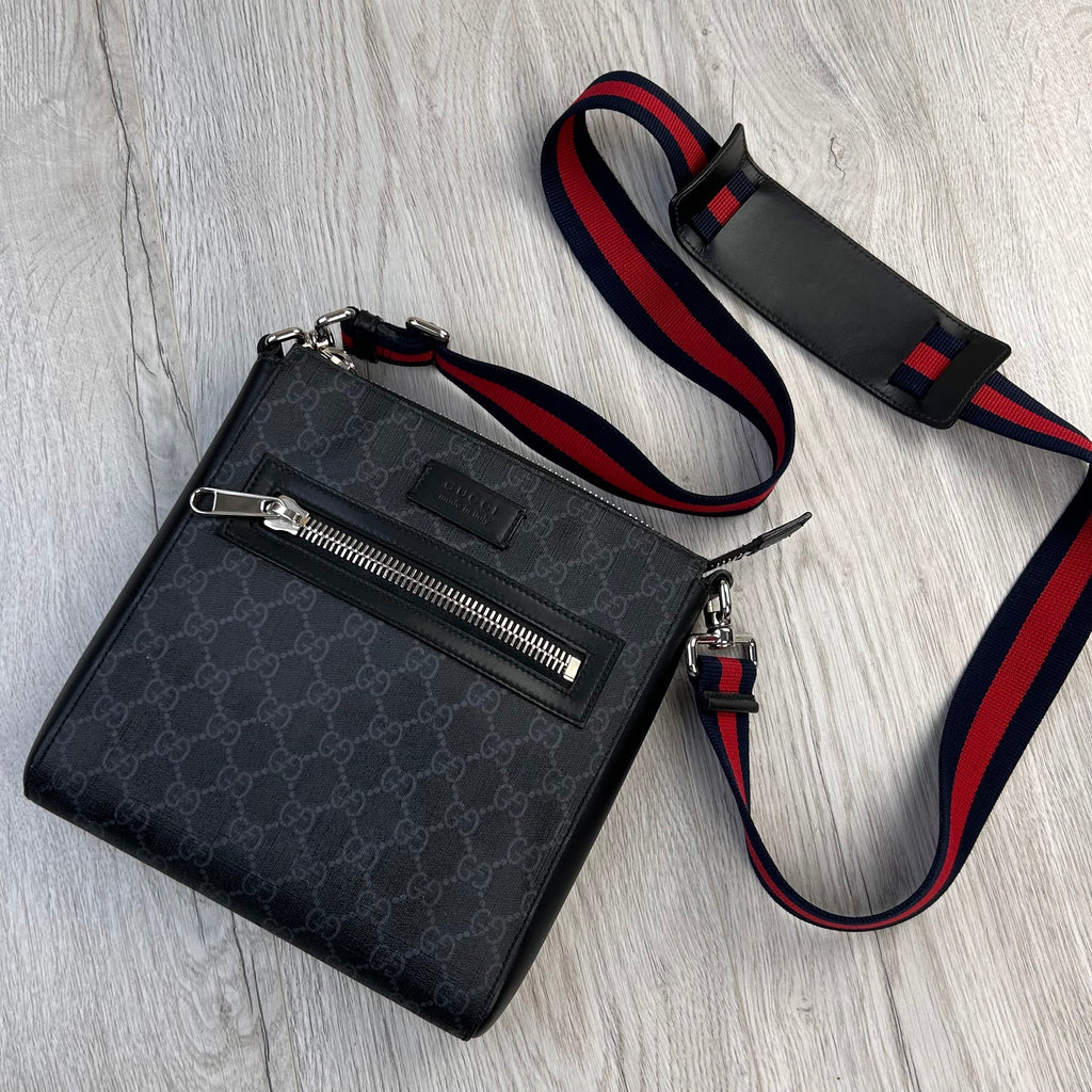 Gucci Messenger Men’s GG Black Small Side Big