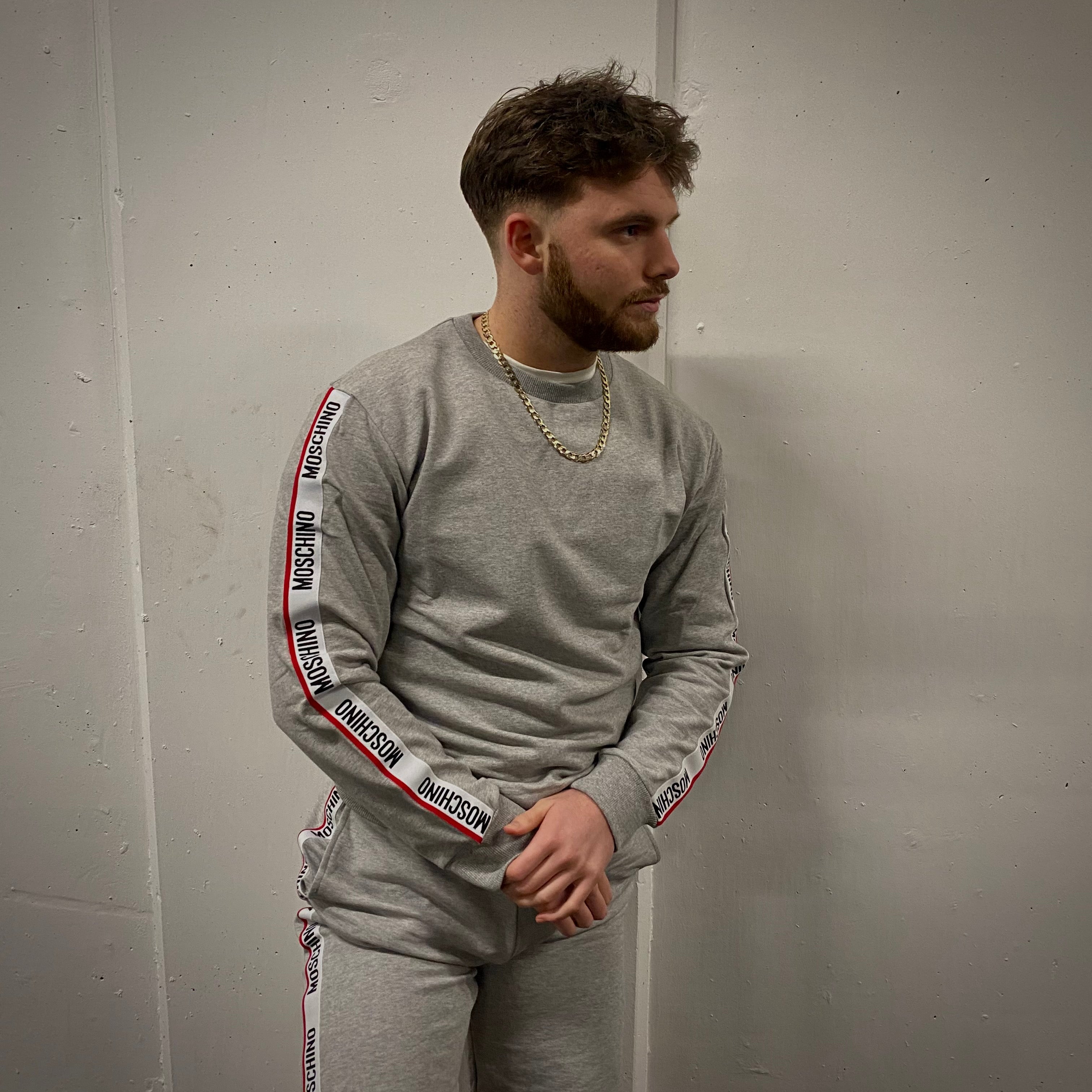 Moschino men’s grey crewneck jumper