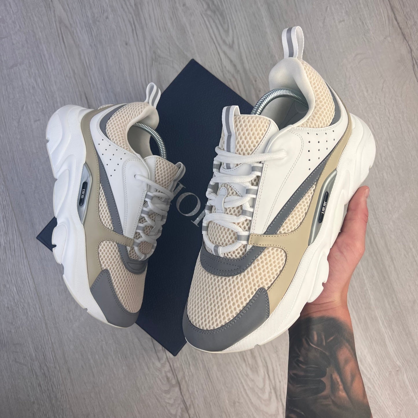 Dior B22 Men’s Cream Beige White Trainers - 43 (Uk 8/8.5)