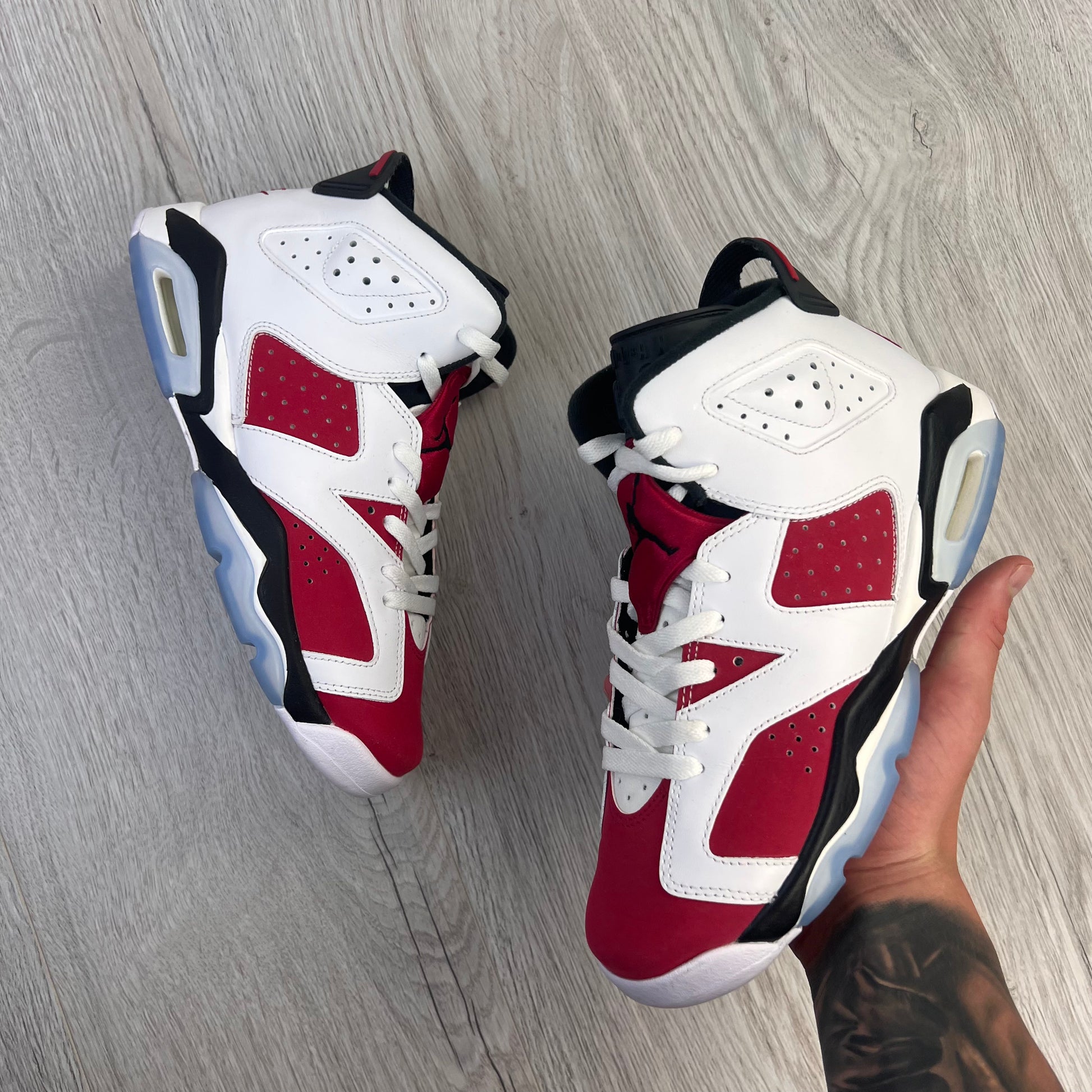 Retro carmine sales