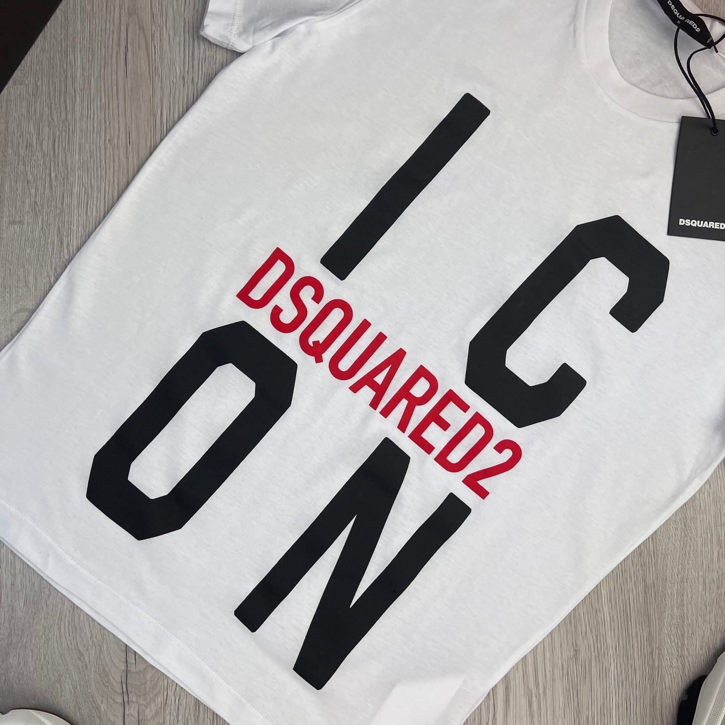 Dsquared2 Men’s White T-shirt ‘ICON’ Logo