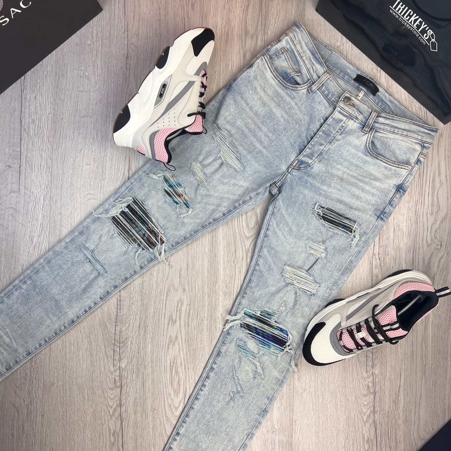 Amiri Men’s Light Denim Blue Tie-Dye MX1 Distressed Ripped Jeans - UK 34